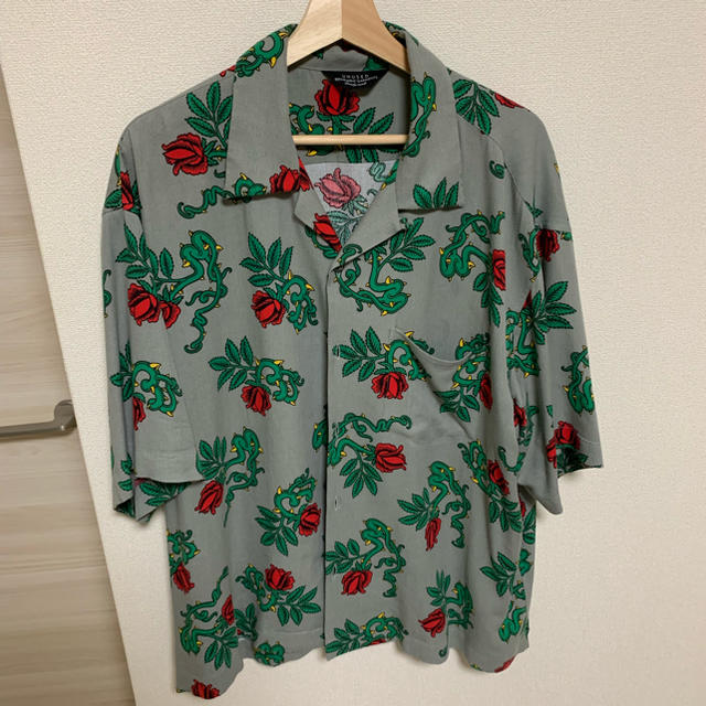 UNUSED - 希少 UNUSED Rose Pattern S/S Shirt バラ柄の通販 by ...