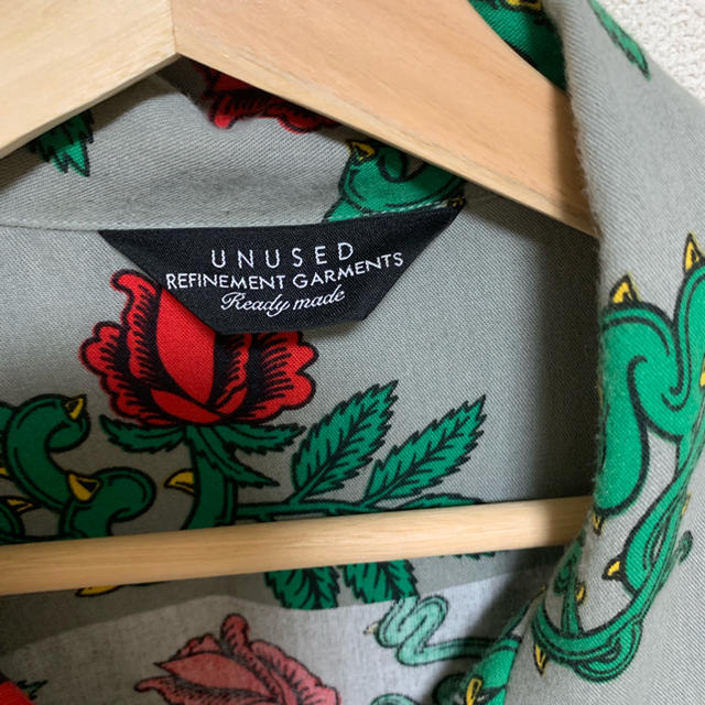 UNUSED(アンユーズド)の希少 UNUSED Rose Pattern S/S Shirt バラ柄 メンズのトップス(シャツ)の商品写真