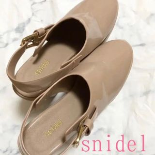 スナイデル(SNIDEL)のsnidel ピンクベージュサンダル(サンダル)