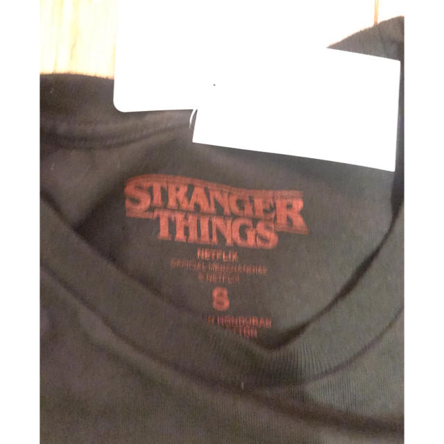 Target(ターゲット)のNetflix Stranger Things Tシャツ メンズのトップス(Tシャツ/カットソー(半袖/袖なし))の商品写真