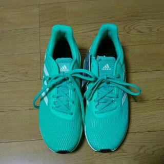 アディダス(adidas)のadidas スニーカー(スニーカー)