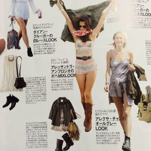 TOPSHOP(トップショップ)のone teaspoon 今季  レディースのジャケット/アウター(ミリタリージャケット)の商品写真