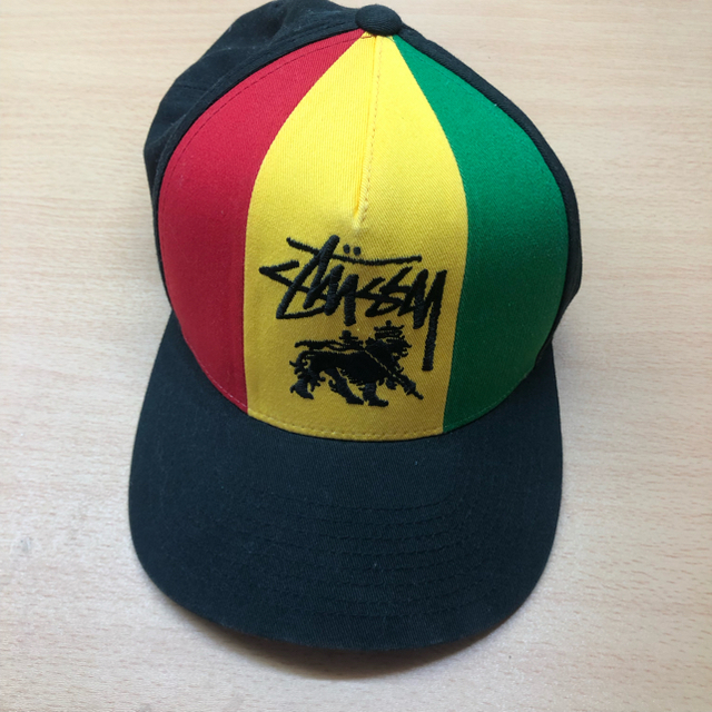 STUSSY(ステューシー)のstussy キャップ メンズの帽子(キャップ)の商品写真