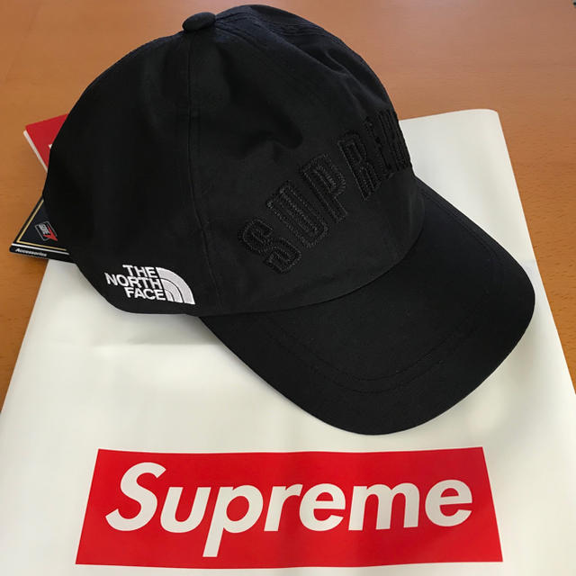 Supreme×TNF Arc Logo 6panel Cap