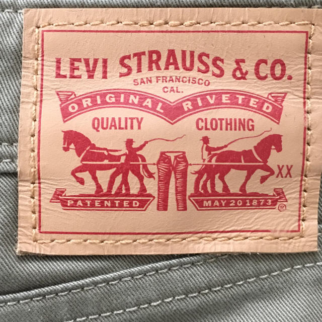 Levi's(リーバイス)のLEVI’S リーバイス ボーイフレンドチノ チノパンツ 28インチ レディースのパンツ(チノパン)の商品写真