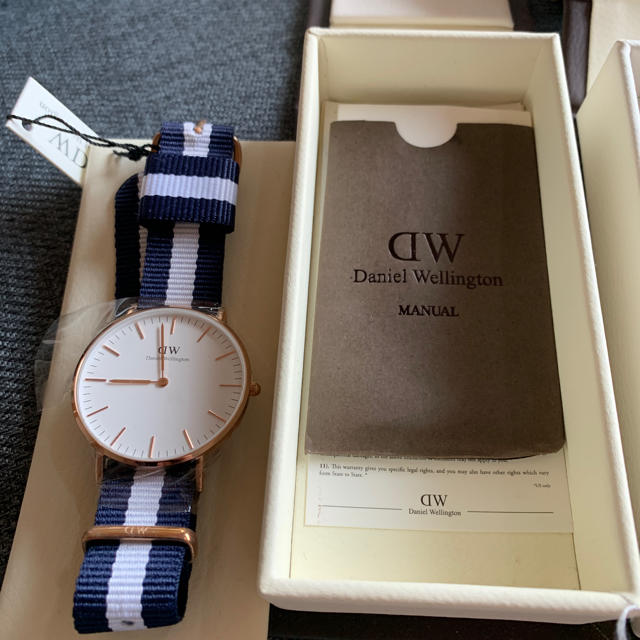 Daniel Wellington 未使用 値下げしました！