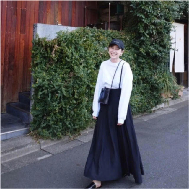 clane サスペンダースカート 即完売品 期間限定セール!! 柔らかい
