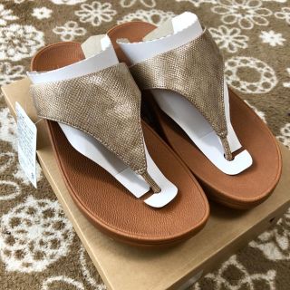 フィットフロップ(fitflop)のfitflop ゴールドサンダル US5★新品未使用★(サンダル)