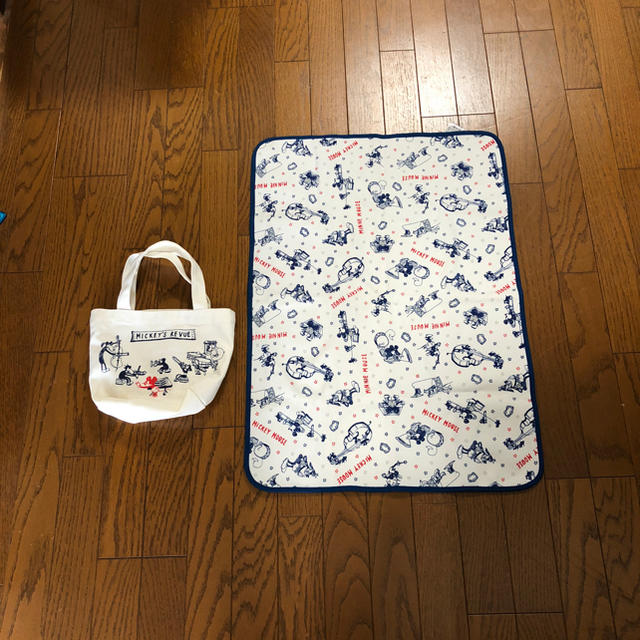 Disney(ディズニー)のオムツ替えシート キッズ/ベビー/マタニティのおむつ/トイレ用品(おむつ替えマット)の商品写真