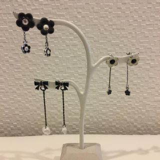 マリークワント(MARY QUANT)のシルバーピアス(ピアス)