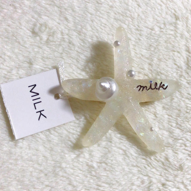 MILK(ミルク)の新品 MILK フィッシュスターバレッタ 白 レディースのヘアアクセサリー(バレッタ/ヘアクリップ)の商品写真