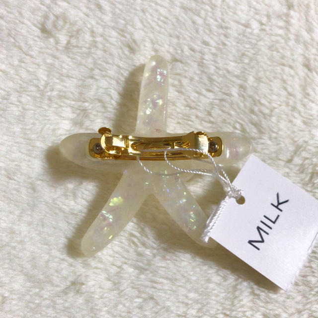 MILK(ミルク)の新品 MILK フィッシュスターバレッタ 白 レディースのヘアアクセサリー(バレッタ/ヘアクリップ)の商品写真