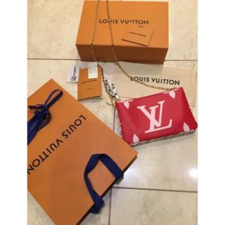 ルイヴィトン(LOUIS VUITTON)の新品 ルイヴィトン ジャイアントモノグラム (ショルダーバッグ)