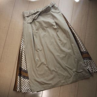 ザラ(ZARA)のりんさま専用(ひざ丈スカート)