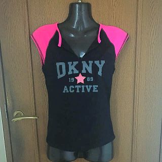 ダナキャランニューヨーク(DKNY)のDKNYactiveTシャツMフィットネスウェア黒×ピンク(Tシャツ(半袖/袖なし))