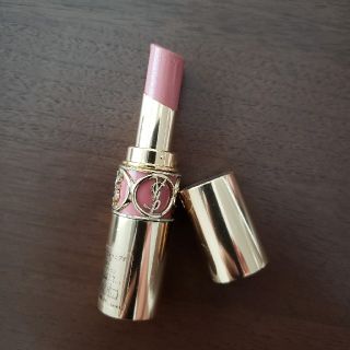 イヴサンローランボーテ(Yves Saint Laurent Beaute)のイヴ・サンローラン ルージュヴォリュプテ03(口紅)