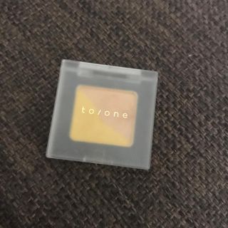 コスメキッチン(Cosme Kitchen)のTONE  ペタルアイシャドウ(アイシャドウ)