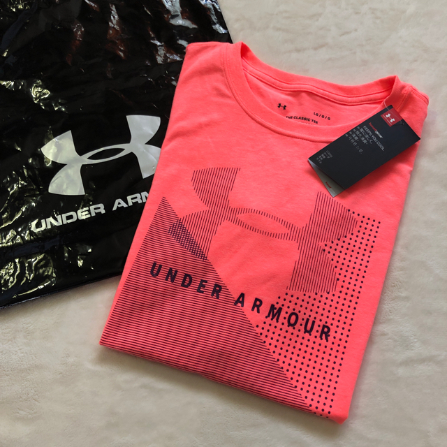 UNDER ARMOUR(アンダーアーマー)の☆専用☆アンダーアーマー Ｔシャツ レディースのトップス(Tシャツ(半袖/袖なし))の商品写真