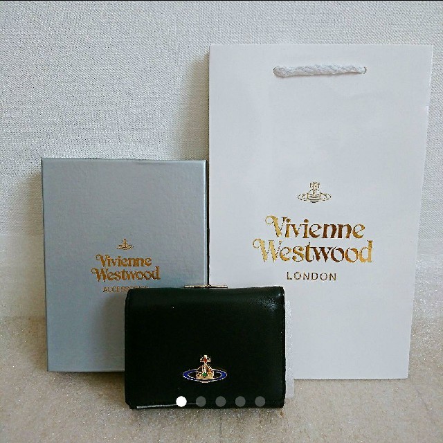 Vivienne Westwood(ヴィヴィアンウエストウッド)の新品 ヴィヴィアンウエストウッド 折り畳み財布 がま口 レディースのファッション小物(財布)の商品写真