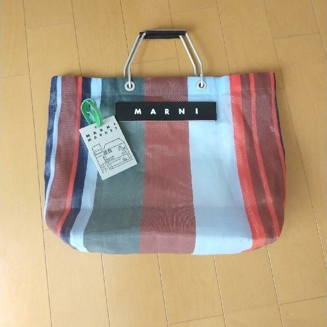 Marni(マルニ)の2019 年新色☆マルニトートバック レディースのバッグ(トートバッグ)の商品写真