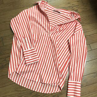 ザラ(ZARA)のZARAザラ オレンジ×白 オーバーサイズ襟抜きストライプ柄シャツ(シャツ/ブラウス(長袖/七分))