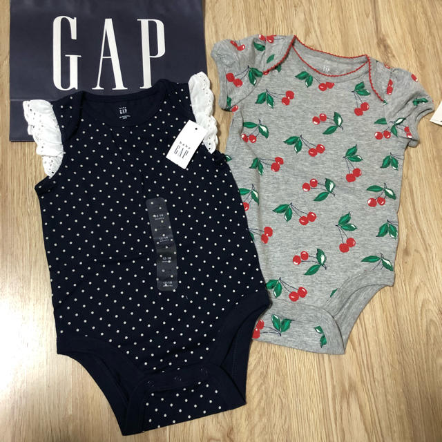 babyGAP(ベビーギャップ)のベビーギャップ ロンパース  2点 新品 70 キッズ/ベビー/マタニティのベビー服(~85cm)(ロンパース)の商品写真