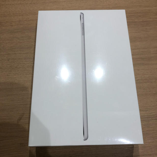 iPad(アイパッド)のipad mini 4 新品・未開封 スマホ/家電/カメラのPC/タブレット(タブレット)の商品写真