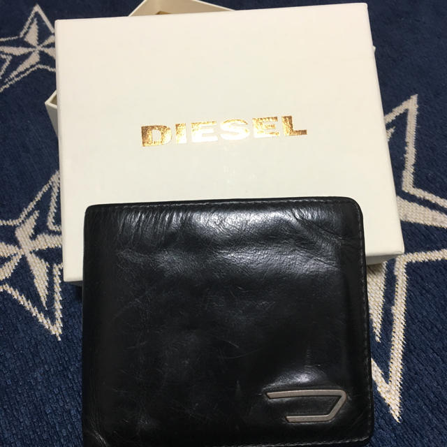 DIESEL(ディーゼル)の最終値下げしました。DIESEL 二つ折財布 メンズのファッション小物(折り財布)の商品写真