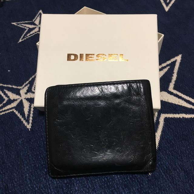 DIESEL(ディーゼル)の最終値下げしました。DIESEL 二つ折財布 メンズのファッション小物(折り財布)の商品写真