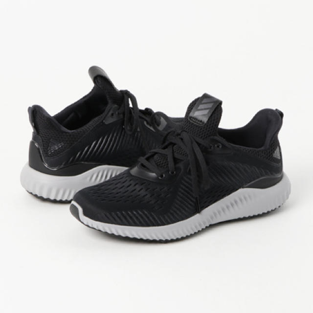 adidas(アディダス)の新品 adidas アディダス ALPHA BOUNCE EM 27.0㎝ 黒白 メンズの靴/シューズ(スニーカー)の商品写真