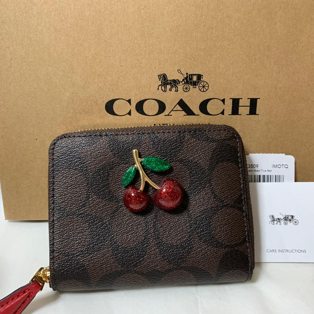 Coach 折り財布 さくらんぼ/チェリー柄