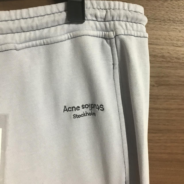 ACNE(アクネ)の  So様専用Acne   Studios  ジャージパンツ レディースのパンツ(カジュアルパンツ)の商品写真