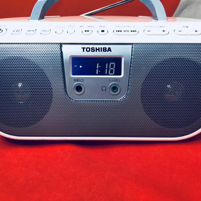 東芝 - TOSHIBA CUTEBEAT CDラジオ TY-CR11(S)中古 美品の通販 東芝 - TOSHIBA CUTEBEAT CDラジオ TY-CR11(S)中古 美品の通販