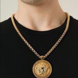 ヴェルサーチ(VERSACE)のVersace✨新品未使用品✨(ネックレス)