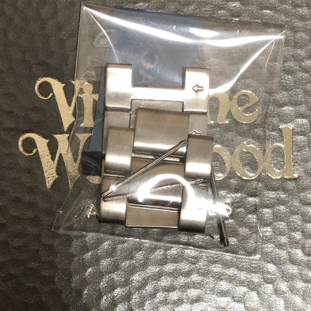 Vivienne Westwood(ヴィヴィアンウエストウッド)のヴィヴィアン・ウエストウッド KISS ME ONCE Mウォッチ SVWT メンズの時計(腕時計(アナログ))の商品写真