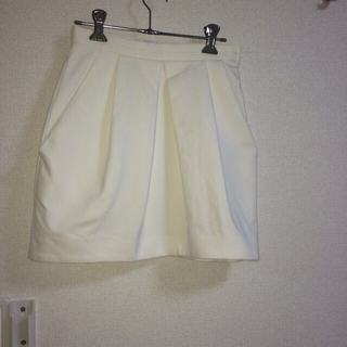ザラ(ZARA)のZARA 白デザインスカート♡(ミニスカート)