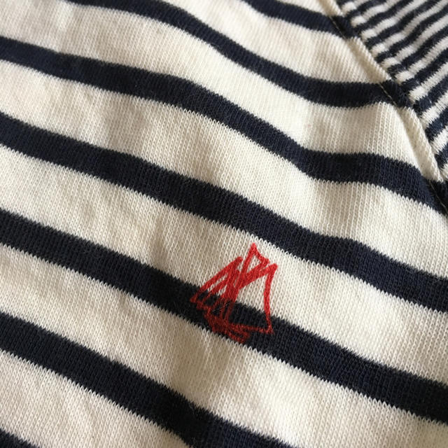 PETIT BATEAU(プチバトー)の［はる様］プチバトー チュビックボーダー 長袖Tシャツ キッズ/ベビー/マタニティのベビー服(~85cm)(シャツ/カットソー)の商品写真