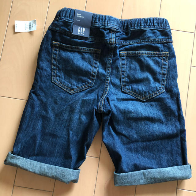 GAP Kids(ギャップキッズ)の新品 定価の半額以下！GAPキッズ デニムハーフパンツ 半ズボン 140 キッズ/ベビー/マタニティのキッズ服男の子用(90cm~)(パンツ/スパッツ)の商品写真