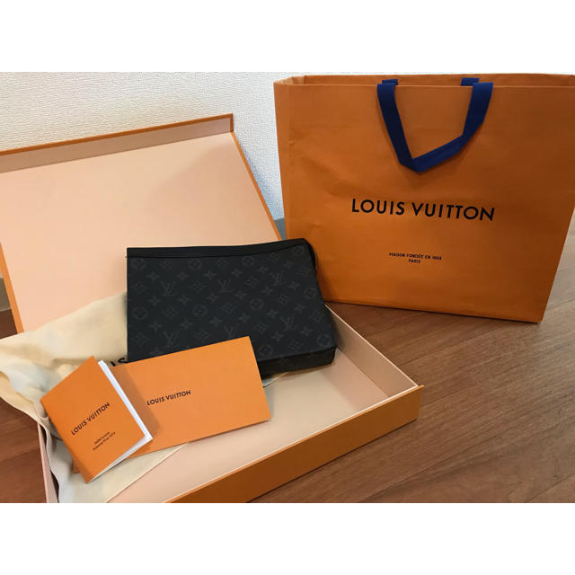 LOUIS VUITTON ポシェット・ヴォワヤージュ MM