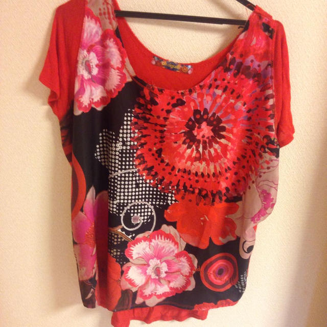 DESIGUAL(デシグアル)のdesigual Tシャツ レディースのトップス(Tシャツ(半袖/袖なし))の商品写真