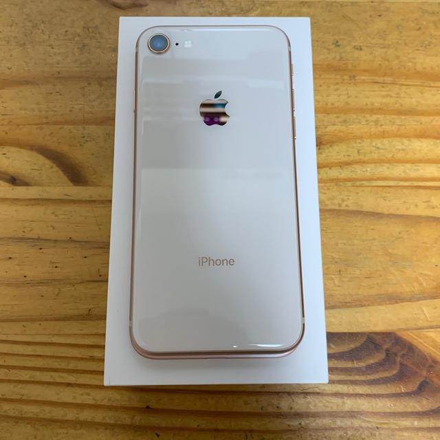 iPhone8 Gold SIMフリー