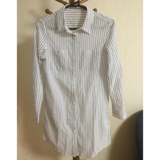 イング(INGNI)のストライプ ロングシャツ INGNI 長袖 半袖 チュニック  ブラウス イング(シャツ/ブラウス(長袖/七分))