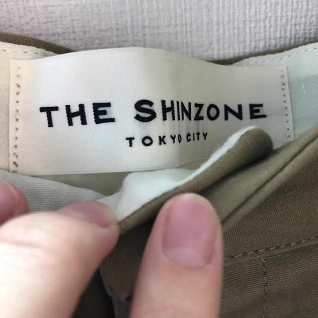 Shinzone(シンゾーン)の【美品】シンゾーン チノ 32 レディースのパンツ(チノパン)の商品写真