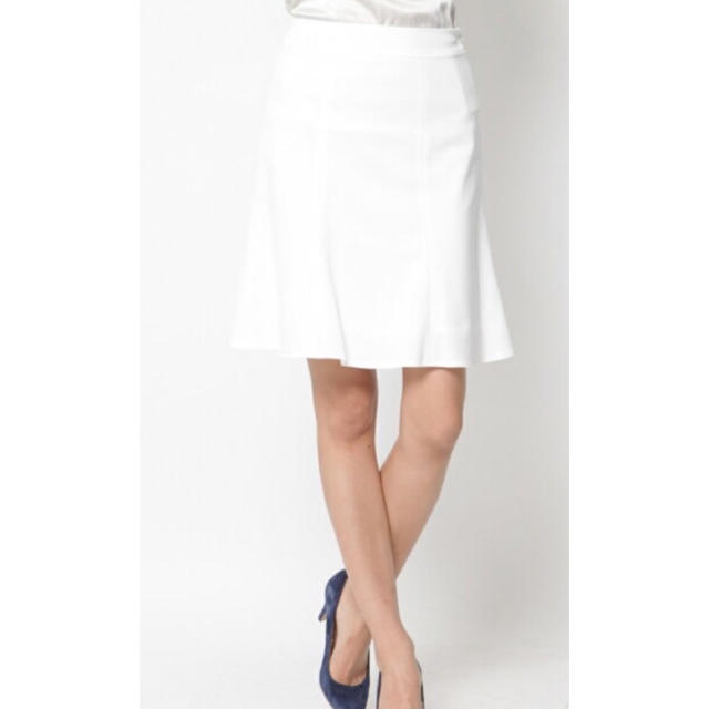 QUEENS COURT(クイーンズコート)の再値下げ✧新品未使用タグ付き QUEENS COURT 白スカート レディースのスカート(ひざ丈スカート)の商品写真