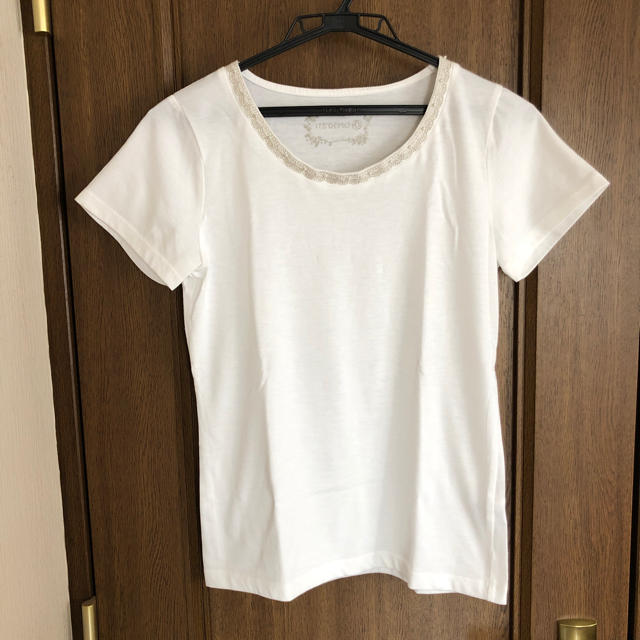 ITS'DEMO(イッツデモ)のTシャツ 白 レディースのトップス(Tシャツ(半袖/袖なし))の商品写真