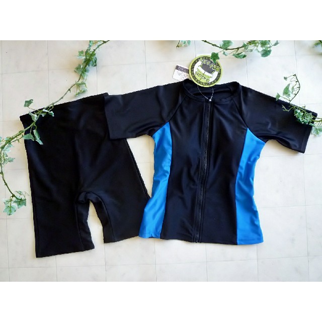 フィットネス水着⑥半袖《17LLサイズ》黒×ブルー＊めくれ防止付き レディースの水着/浴衣(水着)の商品写真