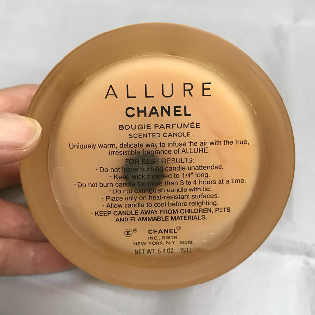 CHANEL(シャネル)の♡CHANELシャネル アリュール キャンドル 非売品♡未使用品 コスメ/美容のリラクゼーション(キャンドル)の商品写真