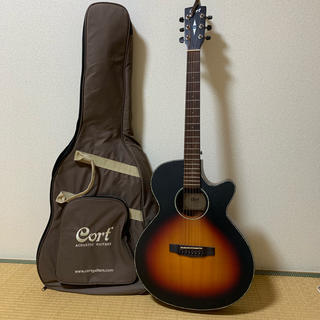 Cort エレアコ アコースティックギター  ケース付き(アコースティックギター)