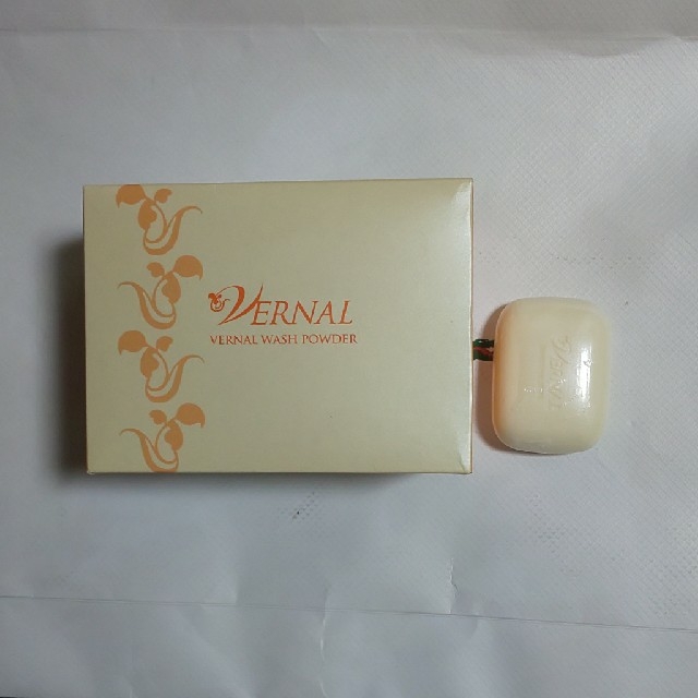 ヴァーナル 薬用 ウォッシュパウダー - 洗顔料