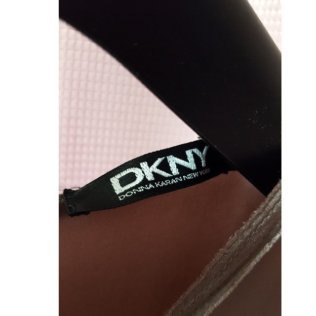 DKNY(ダナキャランニューヨーク)のDKNY★切りっぱなしドッキングワンピース レディースのワンピース(ひざ丈ワンピース)の商品写真